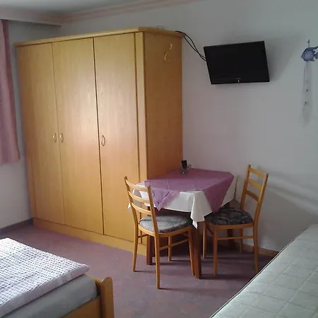 Haus Hinterstererhof Apartamento *