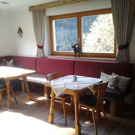 Haus Hinterstererhof Apartamento *