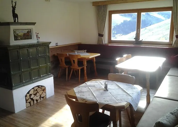 Haus Hinterstererhof * ザールバッハ・ヒンターグレム